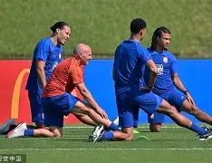 C7娱乐app-包含格拉斯哥流浪者球员重回训练场，备战下一场战役的词条