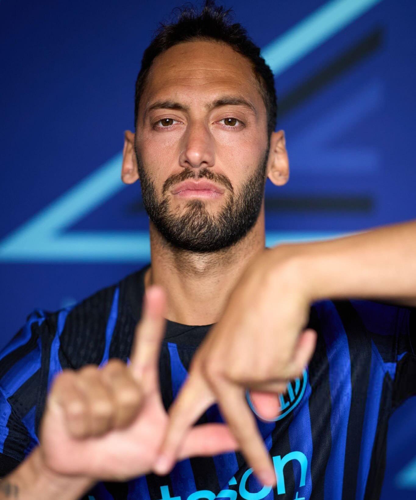 国米后防大将受伤，或将缺席重要比赛的简单介绍